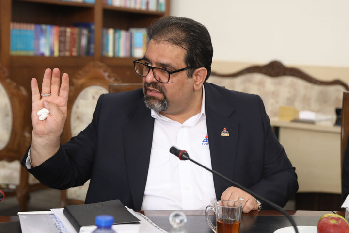 نشست کمیسیون اصل 90با حضور مدیر عامل شرکت گاز ملی گاز ایران