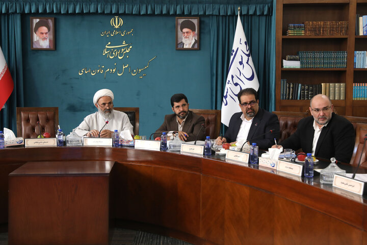 نشست کمیسیون اصل 90با حضور مدیر عامل شرکت گاز ملی گاز ایران