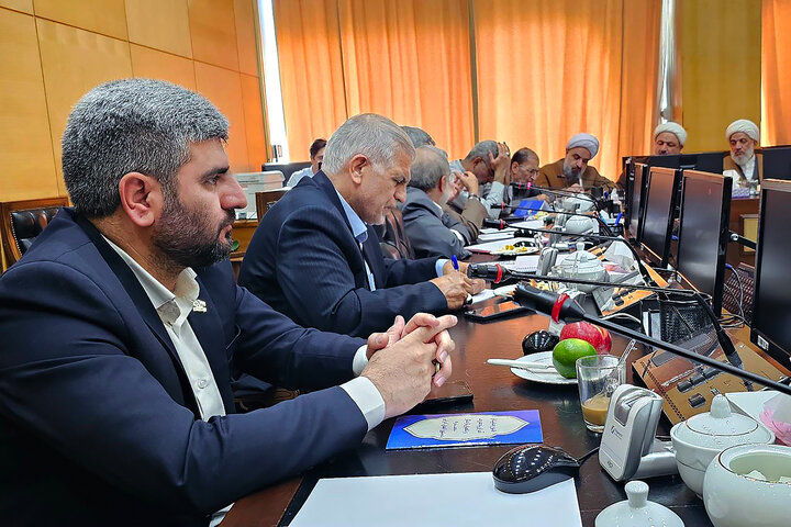 نشست مجمع نمایندگان استان تهران با مسئولین ستاد امر به معروف و نهی از منکر