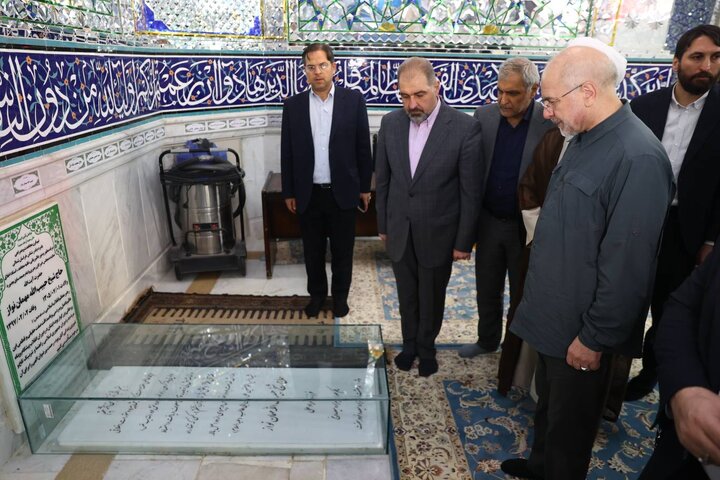 دکتر قالیباف به مقام شامخ شهدای خراسان شمالی ادای احترام کرد