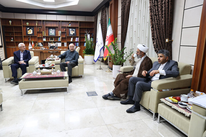 جلسه رییس مجلس با استاندار و نمایندگان خراسان شمالی