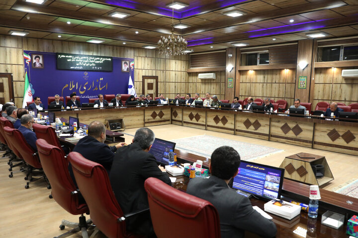 نشست اعضای کمیسیون امنیت ملی و شورای تامین استان ایلام