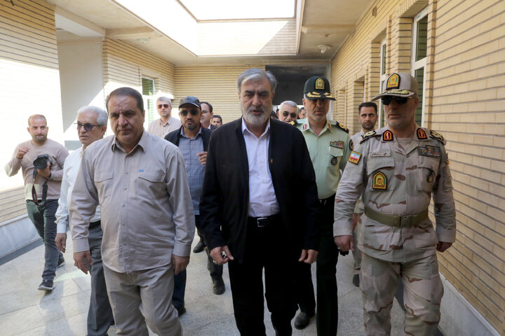 بازدید اعضای کمیسیون امنیت ملی از مرز مهران و پاسگاه مرزی زعفرانیه