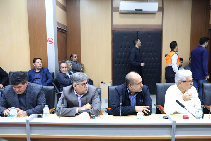 نشست کارگروه پیگیری مشکلات پایانه مرزی مهران و روابط اقتصادی با عراق