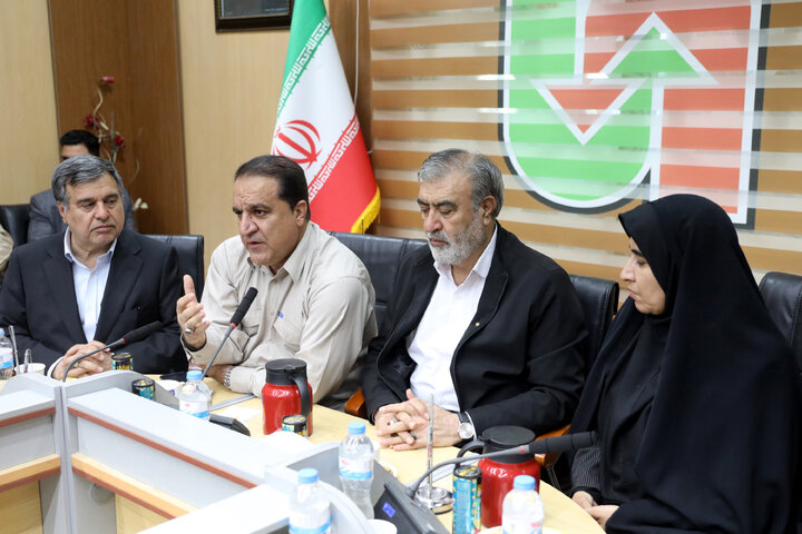 نشست کارگروه پیگیری مشکلات پایانه مرزی مهران و روابط اقتصادی با عراق