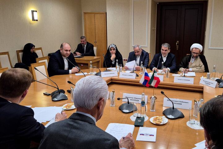 دیدار هیأت پارلمانی ایران با ولادیمیر واسیلیفرئیس گروه دوستی دومای روسیه و ایرانو رئیس فراکسیون روسیه واحد