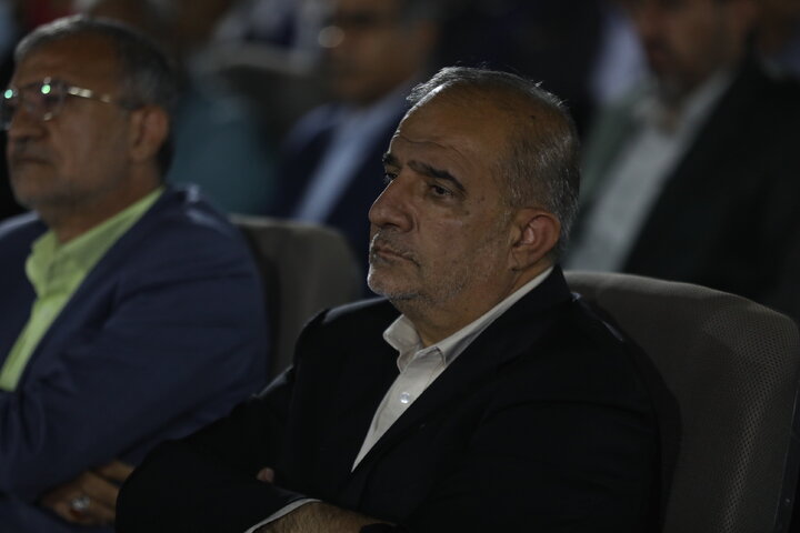 حضور رئیس و اعضای کمیسیون کشاورزی در اختتامیه جشنواره ملی مغ مهرگان