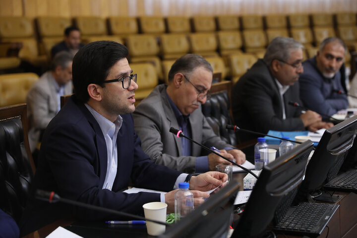 نشست کمیسیون برنامه و بودجه با حضور وزیر نفت