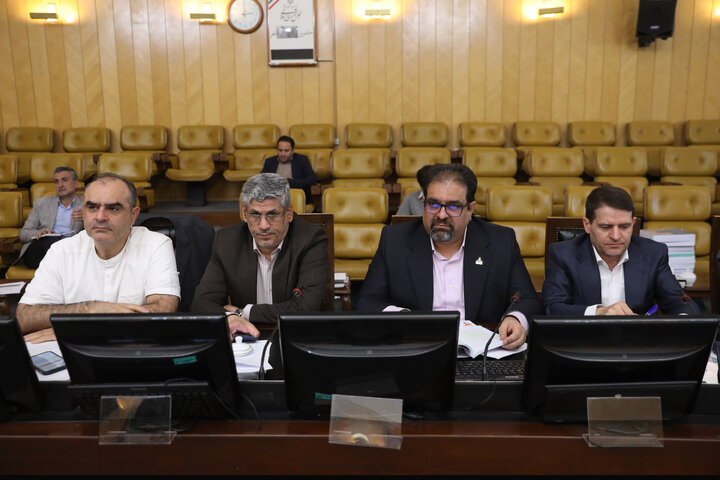 نشست کمیسیون برنامه و بودجه با حضور وزیر نفت