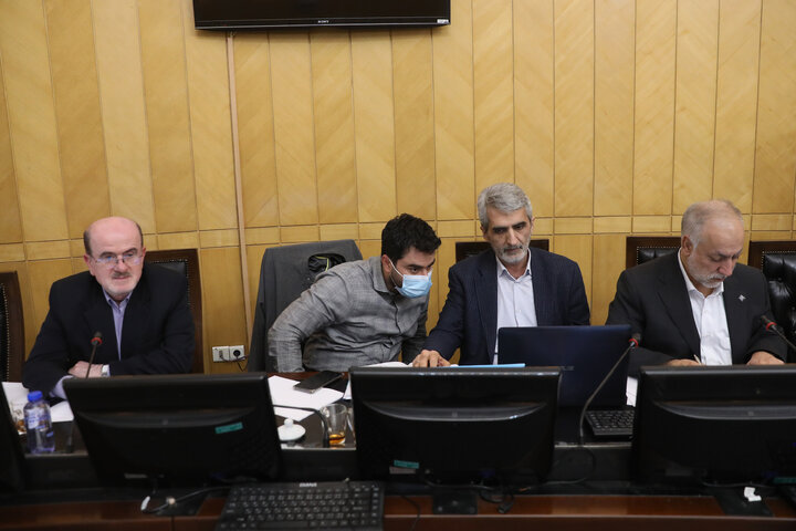 نشست کمیسیون برنامه و بودجه با حضور وزیر نفت