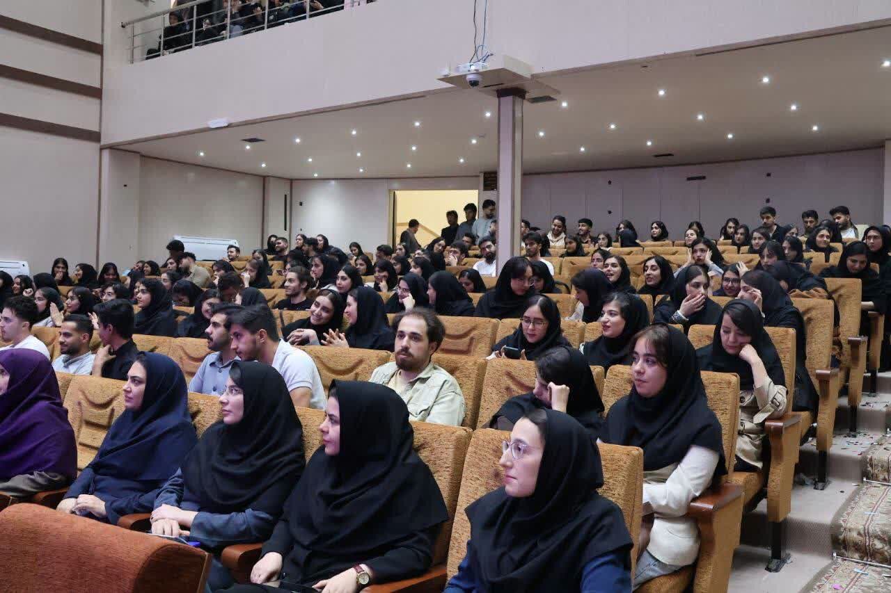 توسعه زیرساخت‌های آموزشی و درمانی مراغه و عجب شیر از اولویت‌های کاری است/ بی‌تفاوتی در قبال معوقات پرستاران جایز نیست