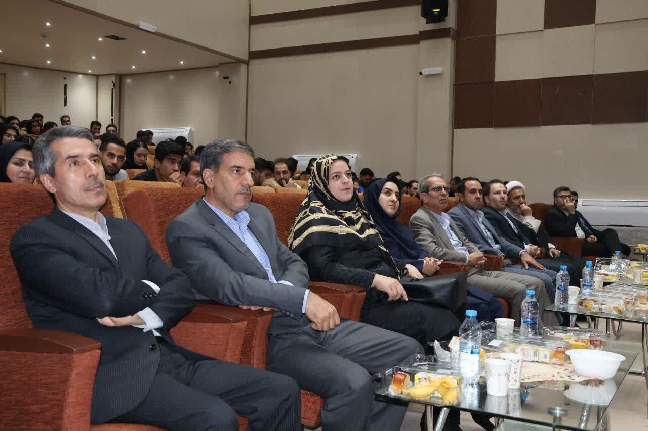 توسعه زیرساختهای آموزشی و درمانی مراغه و عجب شیر از اولویتهای کاری است/ بیتفاوتی در قبال معوقات پرستاران جایز نیست