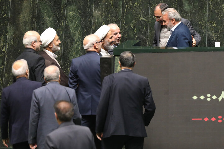 ناطقان میان دستور جلسه علنی یکشنبه 11 آبان ماه مجلس