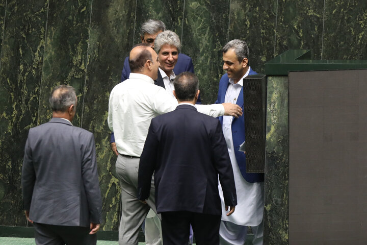 ناطقان میان دستور جلسه علنی یکشنبه 11 آبان ماه مجلس