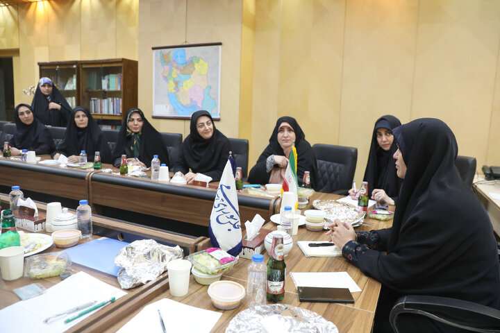 نشست فراکسیون زنان