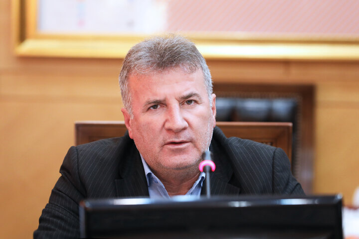 نشست کمیسیون کشاورزی با حضور عبدالکریم حسین‌زاده معاون رئیس جمهور در امور توسعه روستایی و مناطق محروم کشور