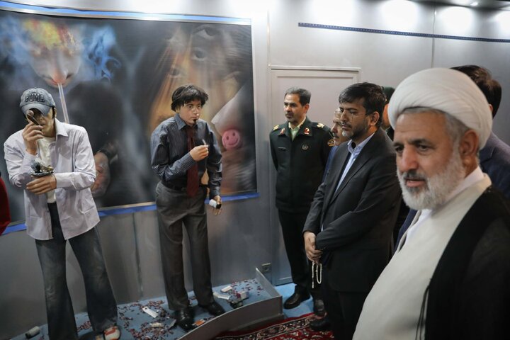بازديد اعضای کميسيون قضایی از ستاد فرماندهی پليس مبارزه با مواد مخدر