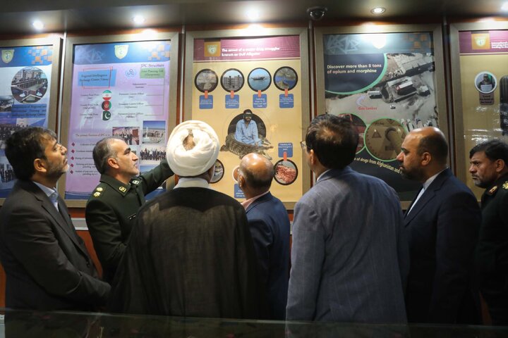 بازديد اعضای کميسيون قضایی از ستاد فرماندهی پليس مبارزه با مواد مخدر