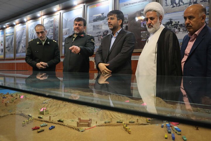 بازديد اعضای کميسيون قضایی از ستاد فرماندهی پليس مبارزه با مواد مخدر