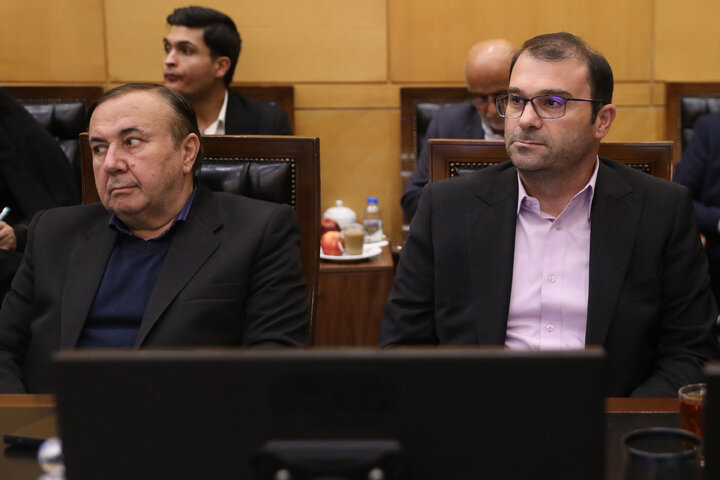 نشست کمیسیون عمران با حضور رییس بنیاد مسکن