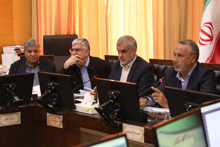 نشست کمیسیون عمران با حضور رییس بنیاد مسکن