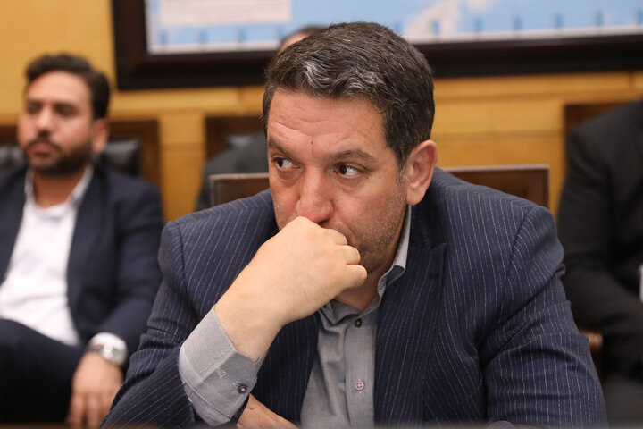 نشست کمیسیون عمران با حضور رییس بنیاد مسکن