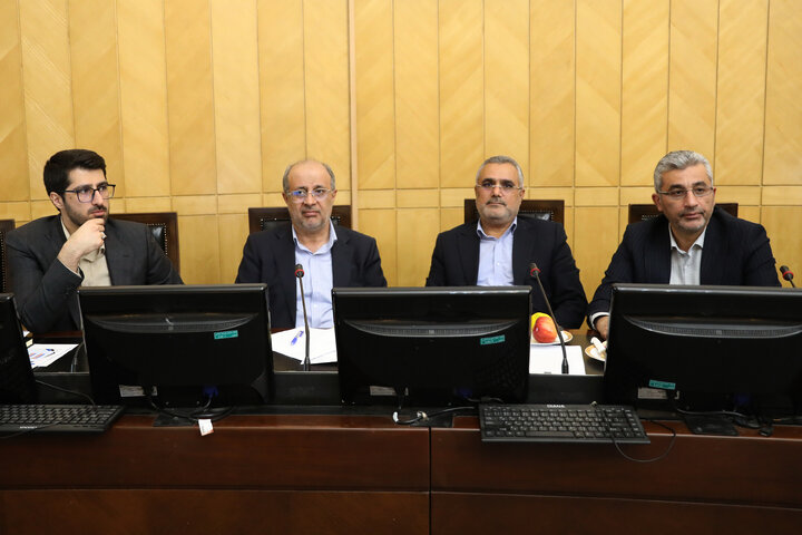 نشست کمیسیون برنامه و بودجه با حضور وزیر صمت