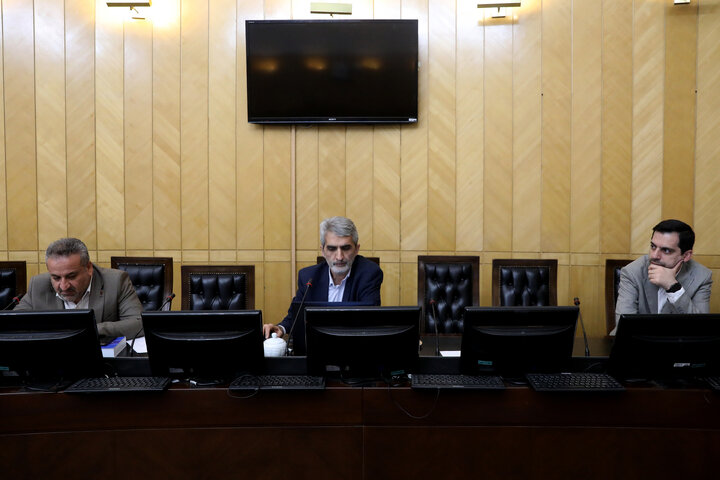 نشست کمیسیون برنامه و بودجه با حضور وزیر صمت