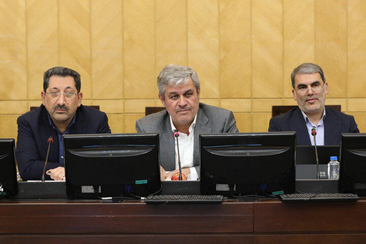 نشست کمیسیون برنامه و بودجه با حضور وزیر صمت