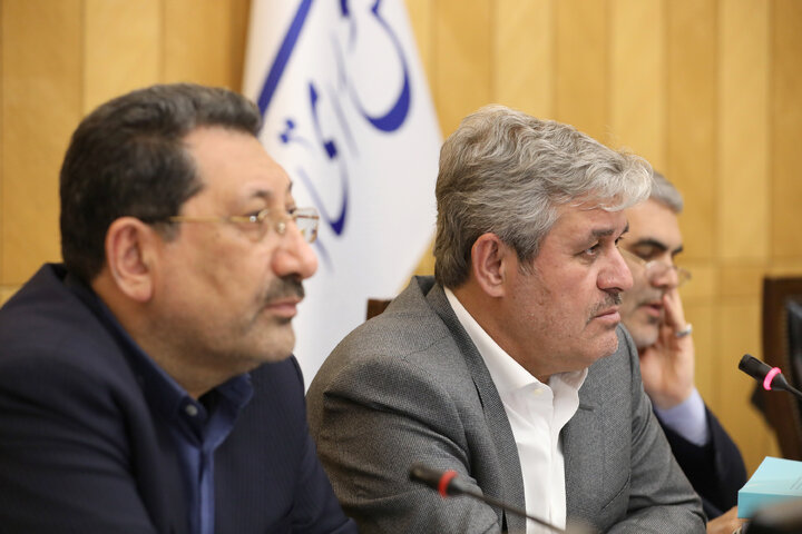 نشست کمیسیون برنامه و بودجه با حضور وزیر صمت