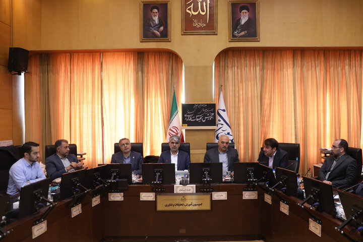 نشست 12 آبان اعضای فراکسیون دانشگاهیان