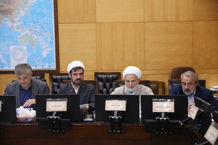 کمیسیون  مشترک با شوراها برای بررسی طرح ساماندهی اتباع