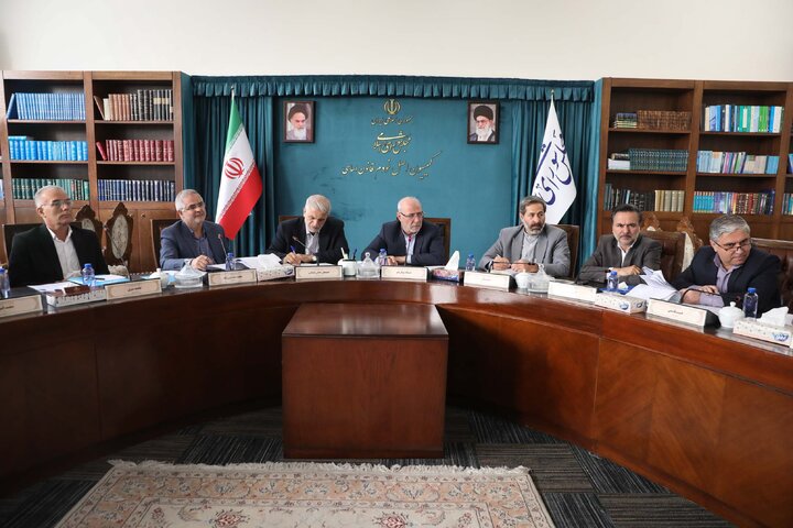 نشست 12 آبان اعضای کمیسیون اصل 90