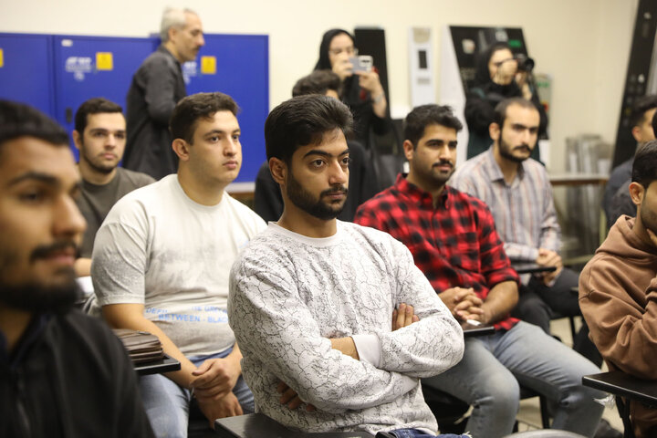 بازدید اعضای کمیسیون آموزش تحقیقات و فناوری از دانشکده انقلاب دانشگاه ملی مهارت