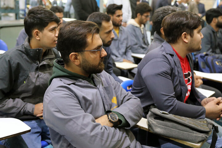 بازدید اعضای کمیسیون آموزش تحقیقات و فناوری از دانشکده انقلاب دانشگاه ملی مهارت