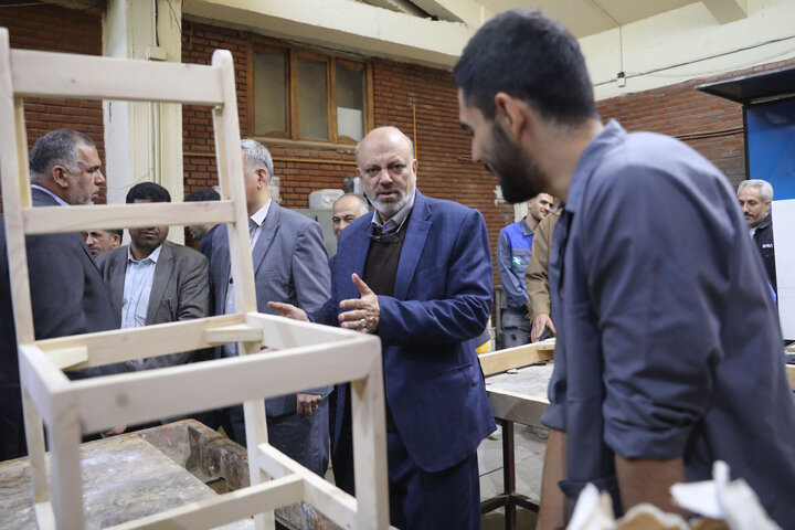 بازدید اعضای کمیسیون آموزش تحقیقات و فناوری از دانشکده انقلاب دانشگاه ملی مهارت