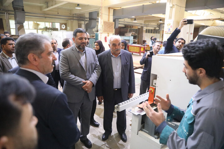 بازدید اعضای کمیسیون آموزش تحقیقات و فناوری از دانشکده انقلاب دانشگاه ملی مهارت