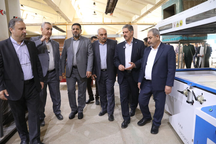 بازدید اعضای کمیسیون آموزش تحقیقات و فناوری از دانشکده انقلاب دانشگاه ملی مهارت
