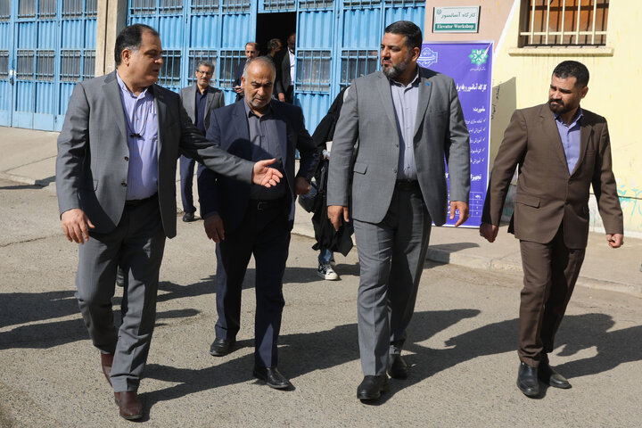 بازدید اعضای کمیسیون آموزش تحقیقات و فناوری از دانشکده انقلاب دانشگاه ملی مهارت