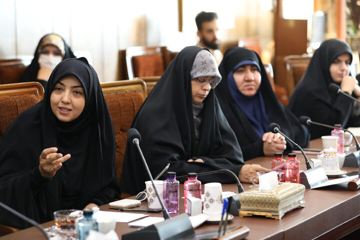 نشست کمیسیون زنان با رییس و معاونین سازمان تبلیغات اسلامی