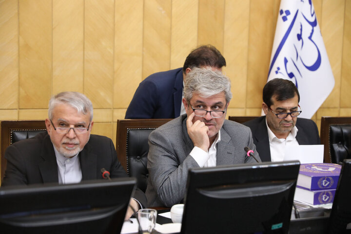 نشست کمیسیون برنامه و بودجه مجلس با حضور وزرای ورزش و جوانان و میراث فرهنگی و گردشگری