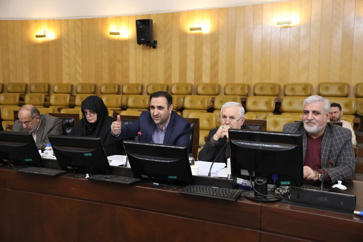 نشست کمیسیون برنامه و بودجه مجلس با حضور وزرای ورزش و جوانان و میراث فرهنگی و گردشگری