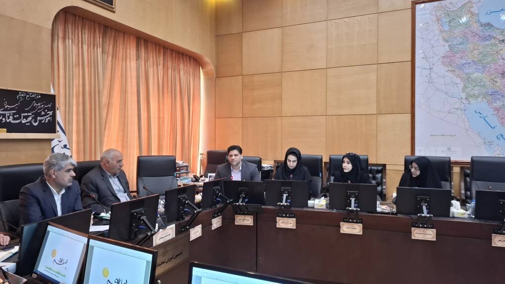 ابراهیمپور: ضرورت حفظ عدالت آموزشی برای دانشجویان مراکز بینالملل دانشگاه پیام نور/ ناجی: مشکل پذیرش دانشجویان مراکز بینالملل از مسیر قانونی حل میشود