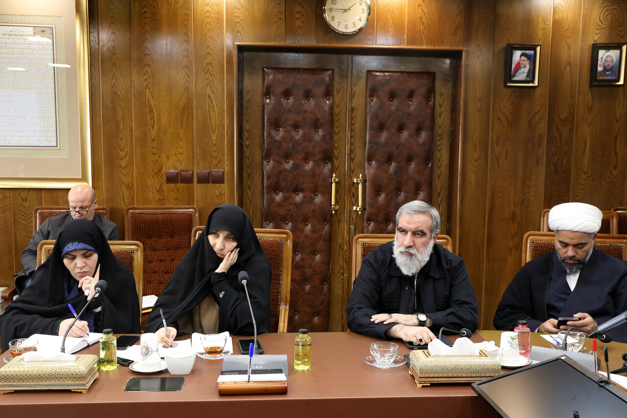 تأکید بر همافزایی قانون و فرهنگ برای حل چالشهای زنان و خانواده/ زنان پیشران حرکتهای اجتماعی و فرهنگی هستند