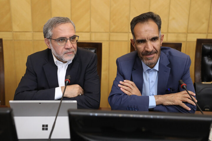 نشست سه شنبه 13 آبان ماه هم اندیشی اجرای سیاست های کلی مقام معظم رهبری