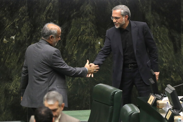 ناطقان صحن علنی سه شنبه 13 آبان