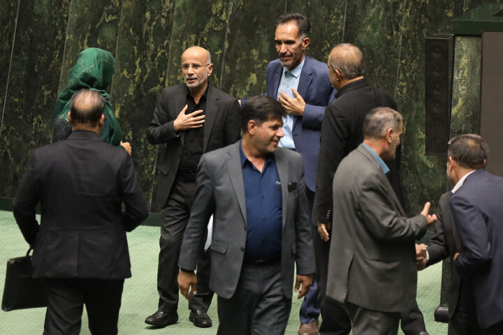 ناطقان صحن علنی سه شنبه 13 آبان