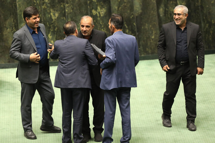 ناطقان صحن علنی سه شنبه 13 آبان