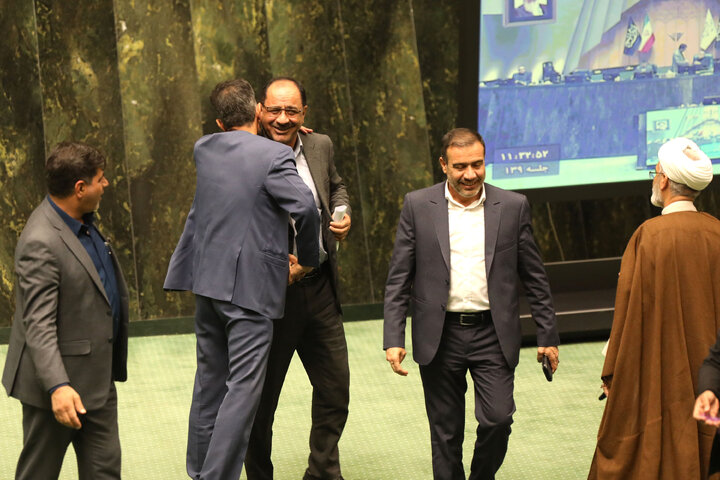 ناطقان صحن علنی سه شنبه 13 آبان