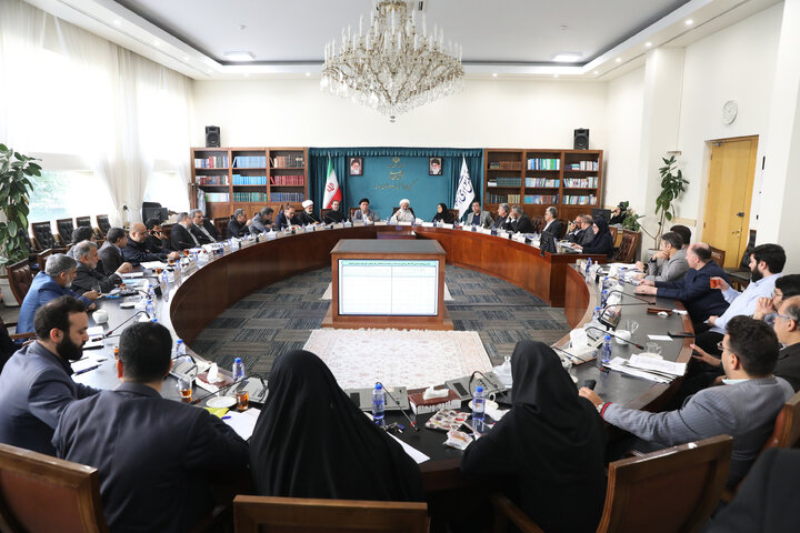 حضور وزیر راه و شهرسازی در کمیسیون اصل نود